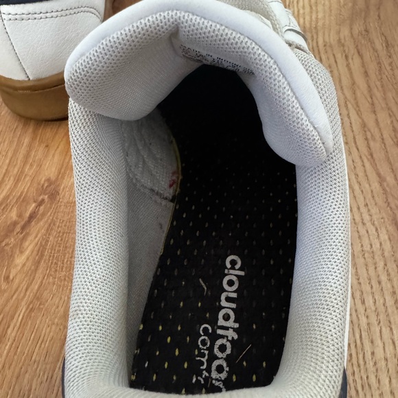 Adidas White Sneakers‎ with Red and Navy Stripes - Picture 6 of 6